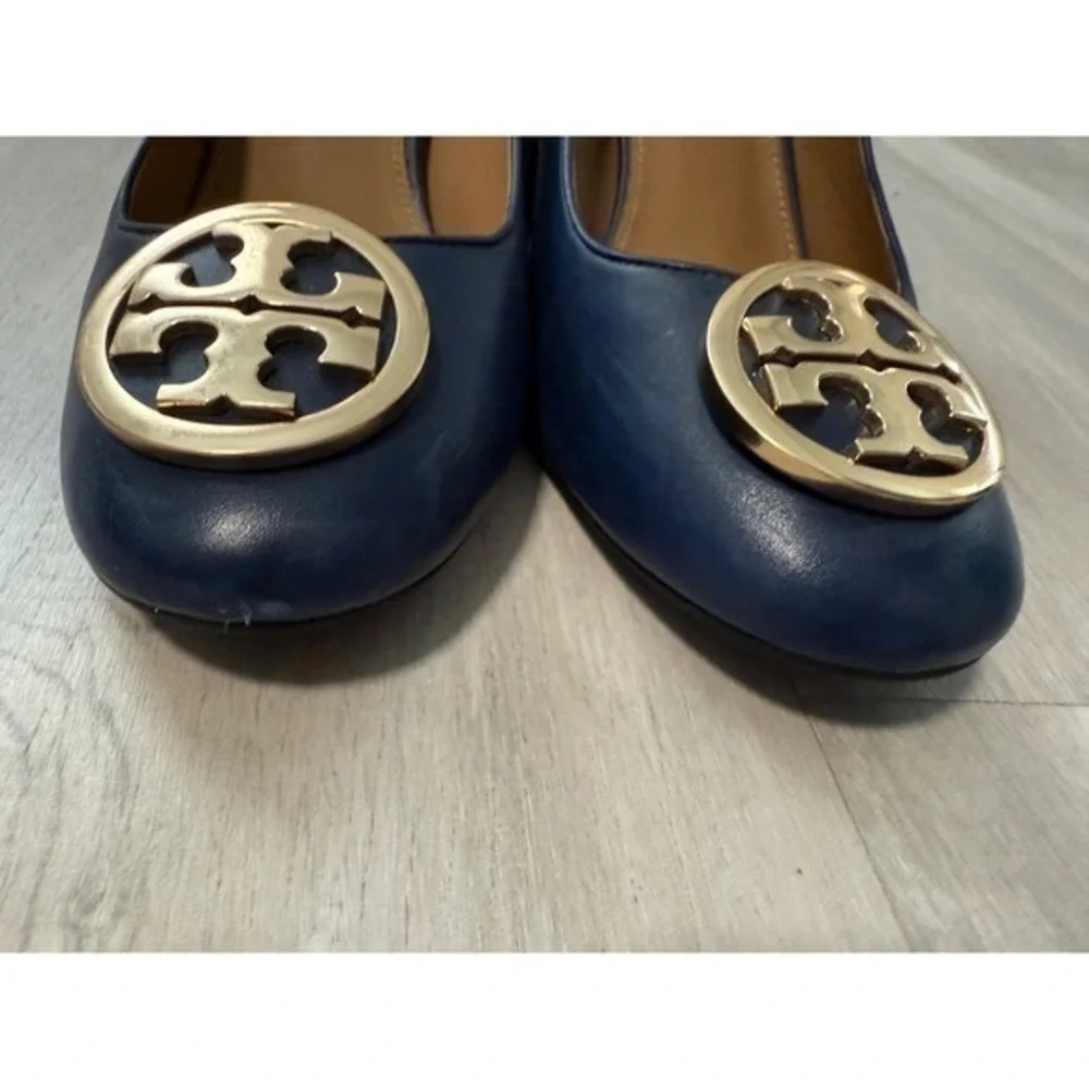 Tory Burch Leather Block Heel Pumps Women 9.5 Navy Blue Good Logo Medallion